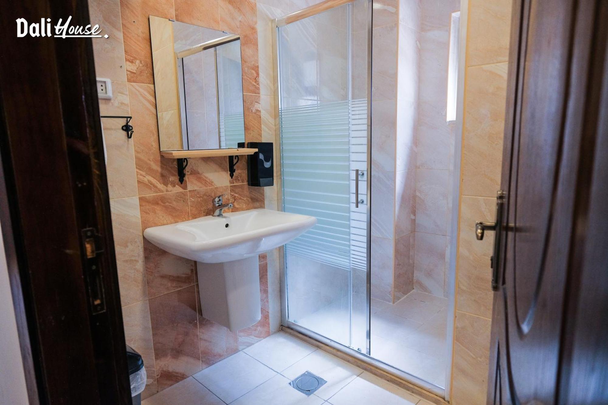 Dali House Hotel Amman Bagian luar foto